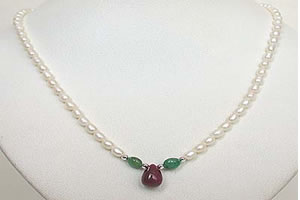 Drop Ruby, Oval Emeralds & Rice Pearl Necklace (Oval Emerald, Ruby Beads & Rice Pearl Necklace (SN458)