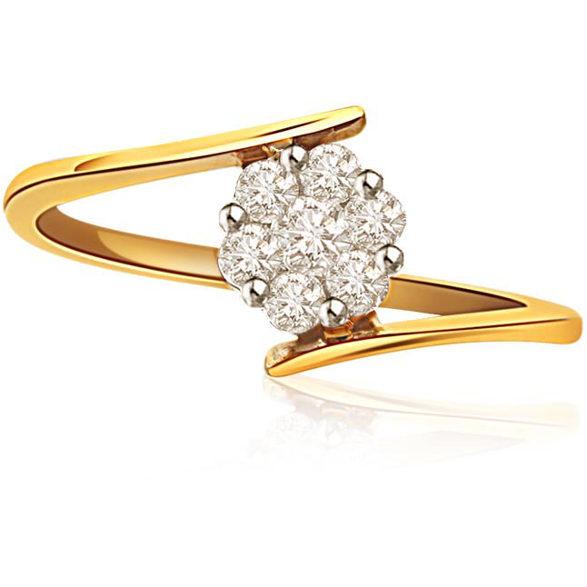Flower Flowing Love 0.50 Ctg / VVS1 Diamond Flower Shape Ring Diamond