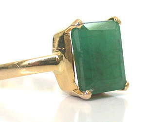 Lucid Luminous Emerald rings -Solitaire rings
