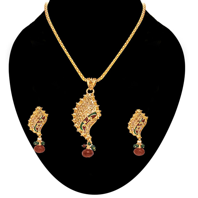 Fancy shaped Gold Plated Pendant Necklace & Earring Set (PS42)