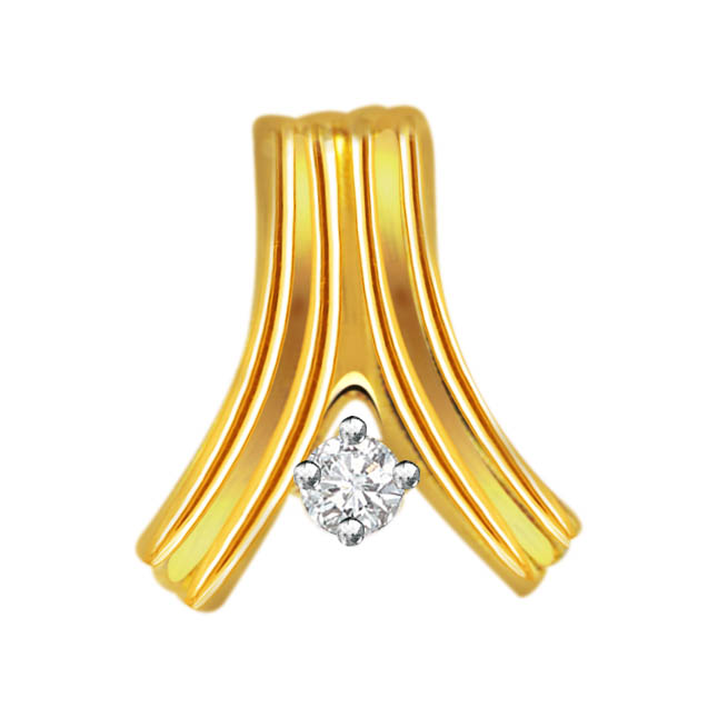 Twisted with Wave Elegantly Designed Diamond Solitaire Pendants -Solitaire