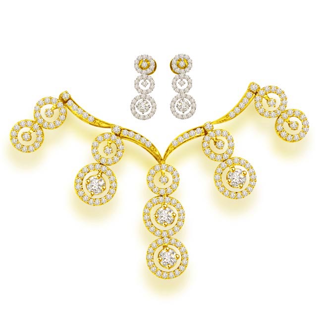 https://www.suratdiamond.com/jewellery-set/raining-star-drops-diamond-jewellery-set.aspx