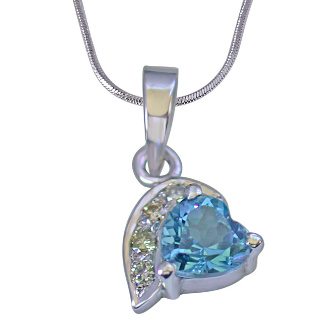 Heart Shaped Swiss Blue Topaz & 4 Big Real Diamond 925 Silver Pendant with 18 IN Chain (SDP251)