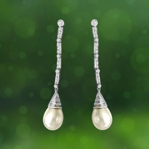 Beauty Showering in the Ears Real Diamond & South Sea Pearl Earrings (ER435)