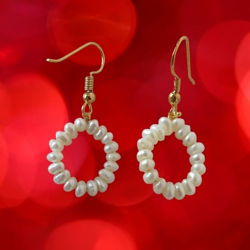 Golden Swirls: Freshwater Pearl Dangle Earrings (SE379)