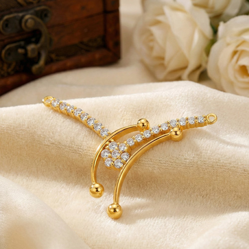 A Very Trendy Diamond & Gold Necklace Pendant (DN56)