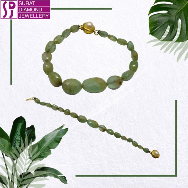 💚 Drench Your Wrist in the Color of Life and Love! 💚

Hello, gorgeous! Ever dreamt of wearing the same gem that once adorned Cleopatra? Dive into history and luxury with our Single Line Real Green Oval Emerald Beads Bracelet. The emerald, with its lush green hue, isn't just a stone; it's the very essence of spring, of life, and of undying love.

Did you know? The deeper the green, the more priceless the emerald. And ours? It's the green of legends! From the ancient mines near the Red Sea to the modern finds in Brazil and India, emeralds have always been a symbol of beauty, power, and spirituality. Whether you're looking to calm your mind or just make a statement, this bracelet has got you covered.

💝 Been thinking of that special someone? Or maybe just treating yourself? Dive into green luxury. CLICK & SPARKLE! 

Click on : https://www.suratdiamond.com/bangles/emerald-beauty-bracelet-sb64.aspx